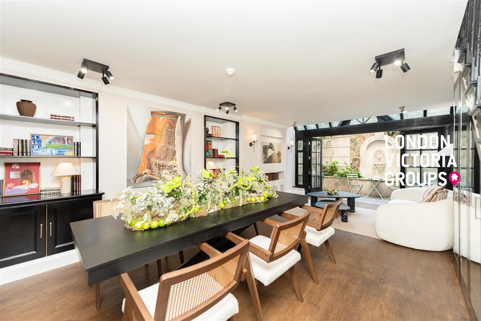 5 bed property in Trevor Place, London